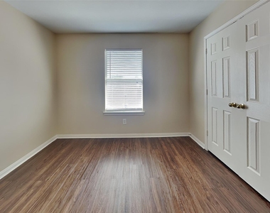 19342 Little Pine Lane - Photo Thumbnail 15