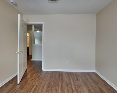 19342 Little Pine Lane - Photo Thumbnail 14