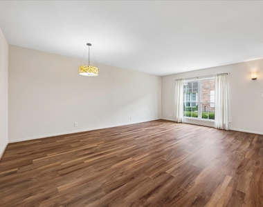 2065 Winrock Boulevard - Photo Thumbnail 4