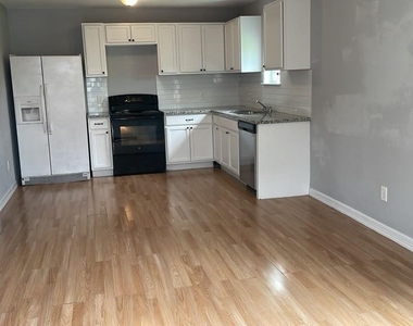205 Hafer Street - Photo Thumbnail 5