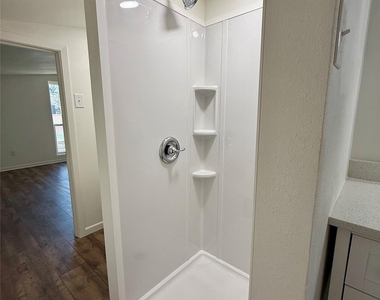 457 Impala Drive - Photo Thumbnail 18
