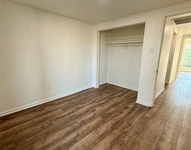 457 Impala Drive - Photo Thumbnail 15