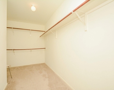 6835 Lower Arrow Dr Drive - Photo Thumbnail 23
