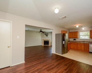 6835 Lower Arrow Dr Drive - Photo Thumbnail 7