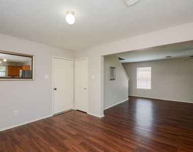 6835 Lower Arrow Dr Drive - Photo Thumbnail 12