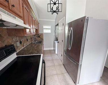 2324 Peppermill Road - Photo Thumbnail 8