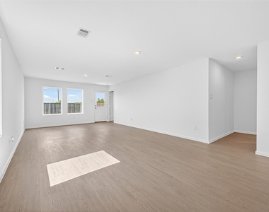 28522 Golden Hay Drive - Photo Thumbnail 9