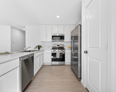 28522 Golden Hay Drive - Photo Thumbnail 4