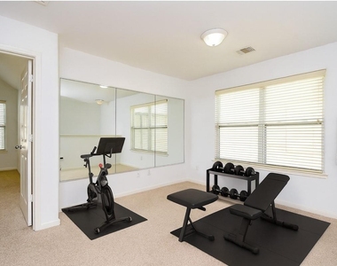 2202 Naomi Street - Photo Thumbnail 23