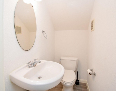 2202 Naomi Street - Photo Thumbnail 19