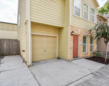 2202 Naomi Street - Photo Thumbnail 1