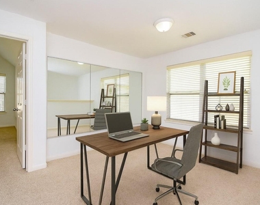 2202 Naomi Street - Photo Thumbnail 21