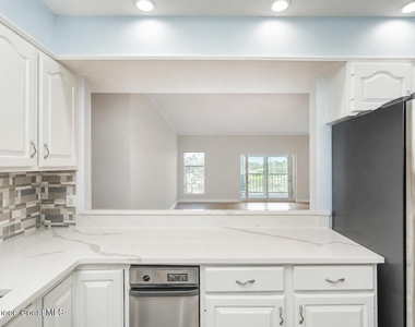 905 N Harbor City Boulevard - Photo Thumbnail 10