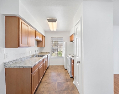 2828 61st Street - Photo Thumbnail 1