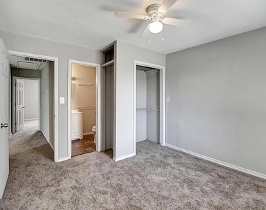 5313 Perry Avenue - Photo Thumbnail 2
