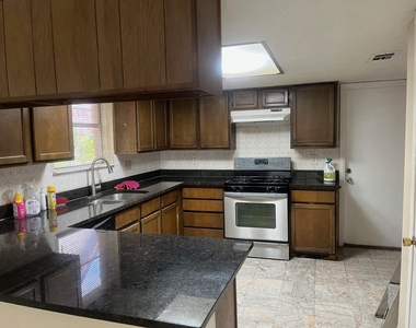 14619 Wind Lawn Drive - Photo Thumbnail 3