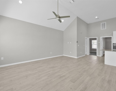 16732 E Juneau - Photo Thumbnail 5