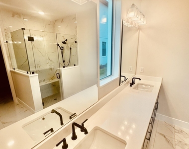 8538 Rocard Court - Photo Thumbnail 31