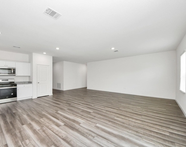 10312 Malta Trace Drive - Photo Thumbnail 7