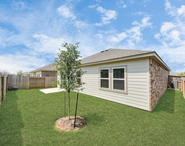 10312 Malta Trace Drive - Photo Thumbnail 4