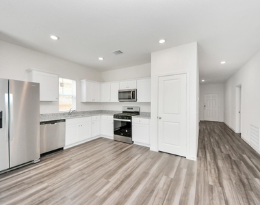 10312 Malta Trace Drive - Photo Thumbnail 13