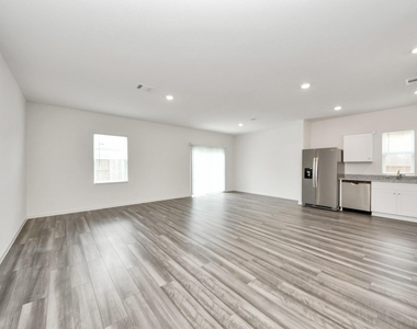 10312 Malta Trace Drive - Photo Thumbnail 9