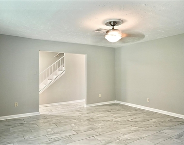 7207 San Pablo Drive - Photo Thumbnail 5