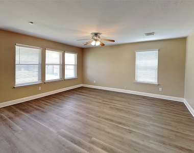 3710 Mystic Meadows Lane - Photo Thumbnail 3