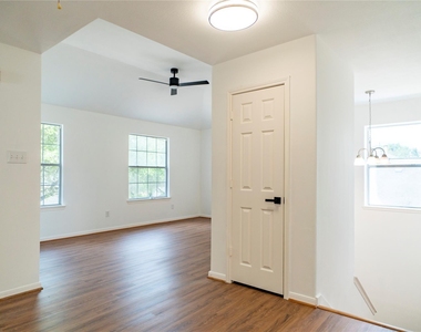 16327 Woma Court - Photo Thumbnail 26