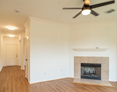16327 Woma Court - Photo Thumbnail 18