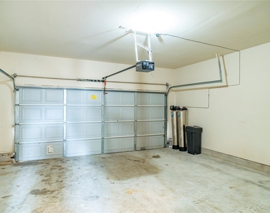 16327 Woma Court - Photo Thumbnail 11