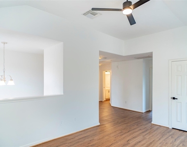 16327 Woma Court - Photo Thumbnail 3