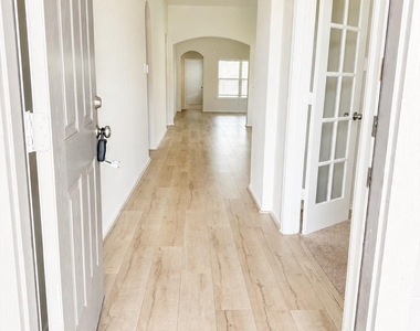 3443 Hughes Meadow Way - Photo Thumbnail 2