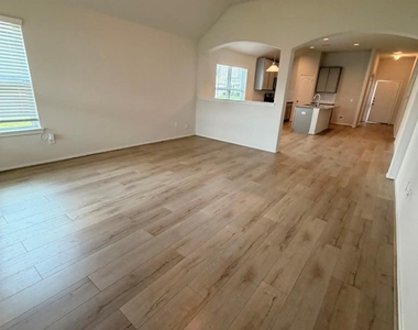3443 Hughes Meadow Way - Photo Thumbnail 6