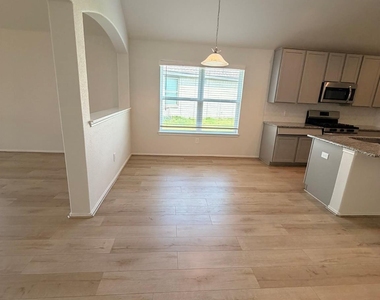 3443 Hughes Meadow Way - Photo Thumbnail 12