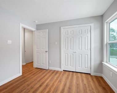 8120 Laura Koppe Rd - Photo Thumbnail 17