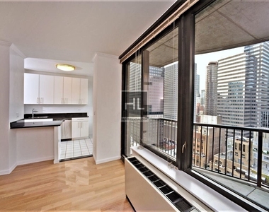 East 57th Street - Photo Thumbnail 1