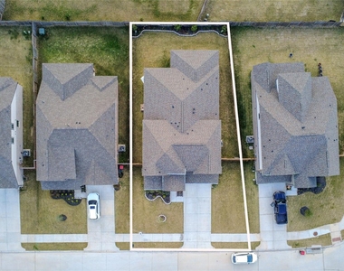 2901 Apple Rose L Lane - Photo Thumbnail 3
