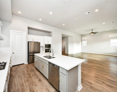 2901 Apple Rose L Lane - Photo Thumbnail 6