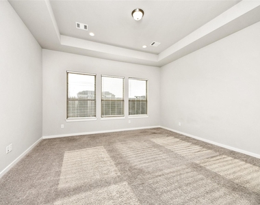 2901 Apple Rose L Lane - Photo Thumbnail 16