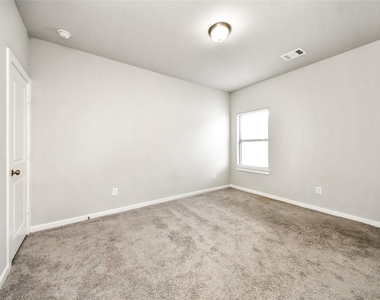 2901 Apple Rose L Lane - Photo Thumbnail 29