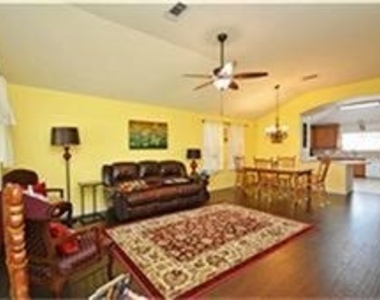 21506 Misty Isle - Photo Thumbnail 2