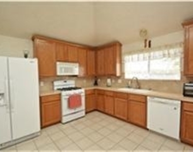 21506 Misty Isle - Photo Thumbnail 9