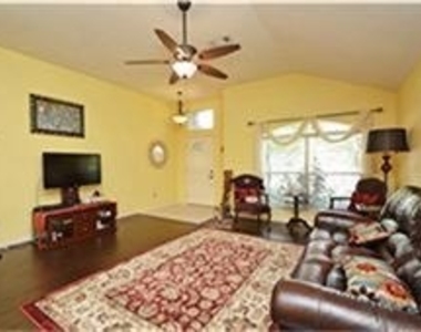 21506 Misty Isle - Photo Thumbnail 3