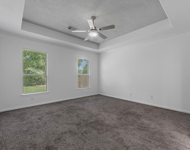 25553 Oakhurst Forest Drive - Photo Thumbnail 4