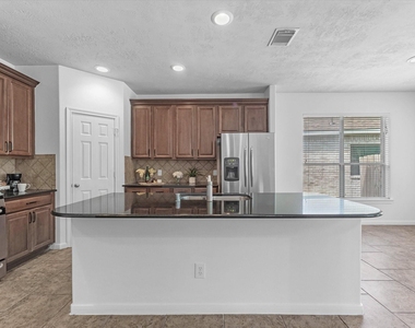 25553 Oakhurst Forest Drive - Photo Thumbnail 2
