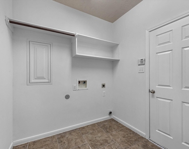 25553 Oakhurst Forest Drive - Photo Thumbnail 9
