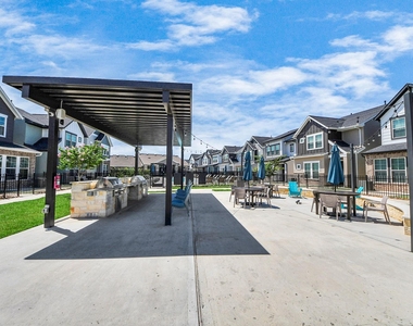 5300 Berkeley Knoll Circle - Photo Thumbnail 21