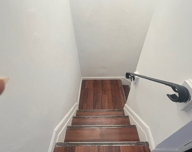 10563 Flatlands 4 Street - Photo Thumbnail 8