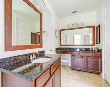 27310 Onslow Run Dr - Photo Thumbnail 27